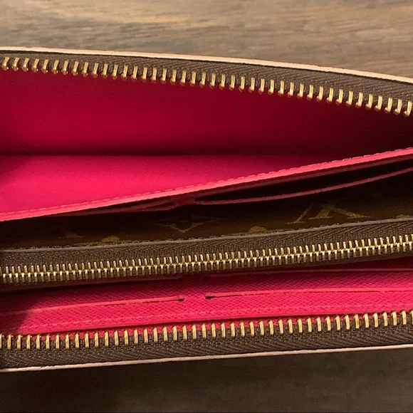 ❌SOLD❌ Louis Vuitton Monogram Pink Blooming Flower Clemence Wallet - Picture 13 of 16